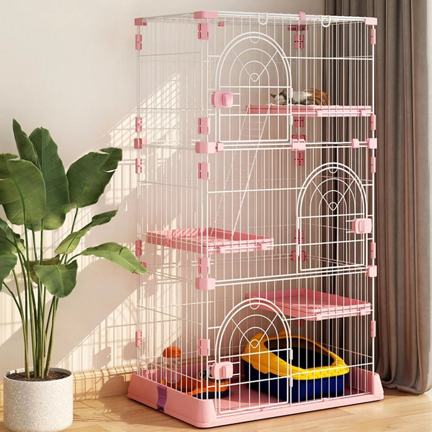 Parc intérieur pour chats en métal à 4 niveaux avec rampes et plateformes